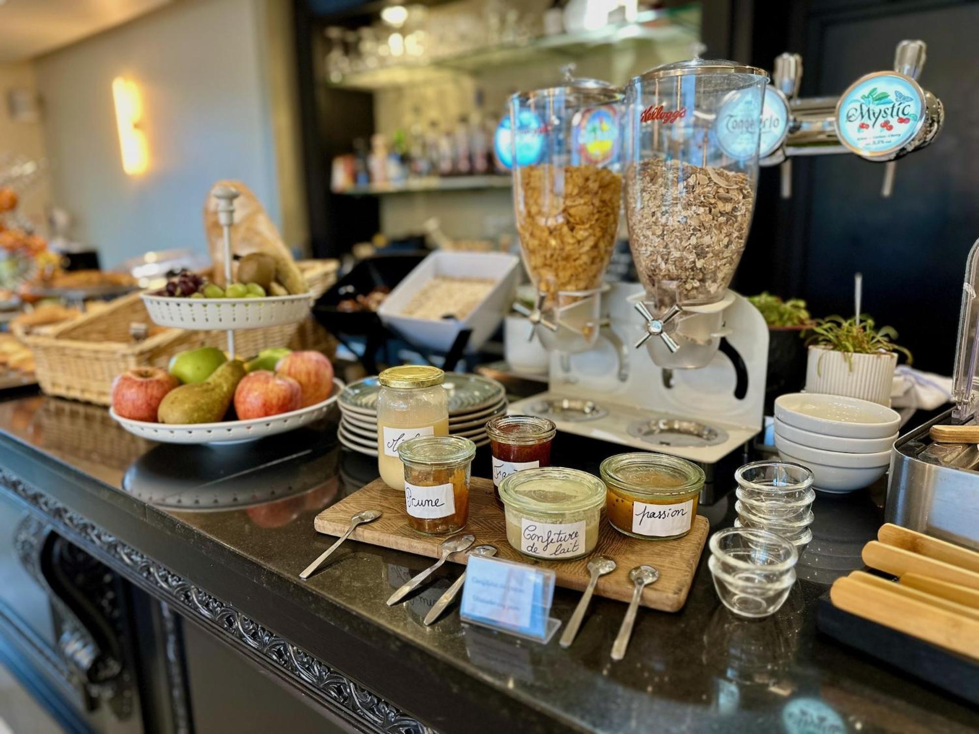 Logis Hotel & Restaurant Le Vert Bocage Franqueville-Saint-Pierre Esterno foto